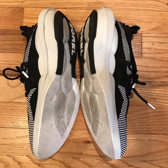 Sorel Explorer Defy Low Sneaker ( Size 10.5) Color Black/White - Picture 5 of 10